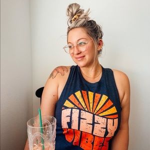 Meet your Posher, Jillian